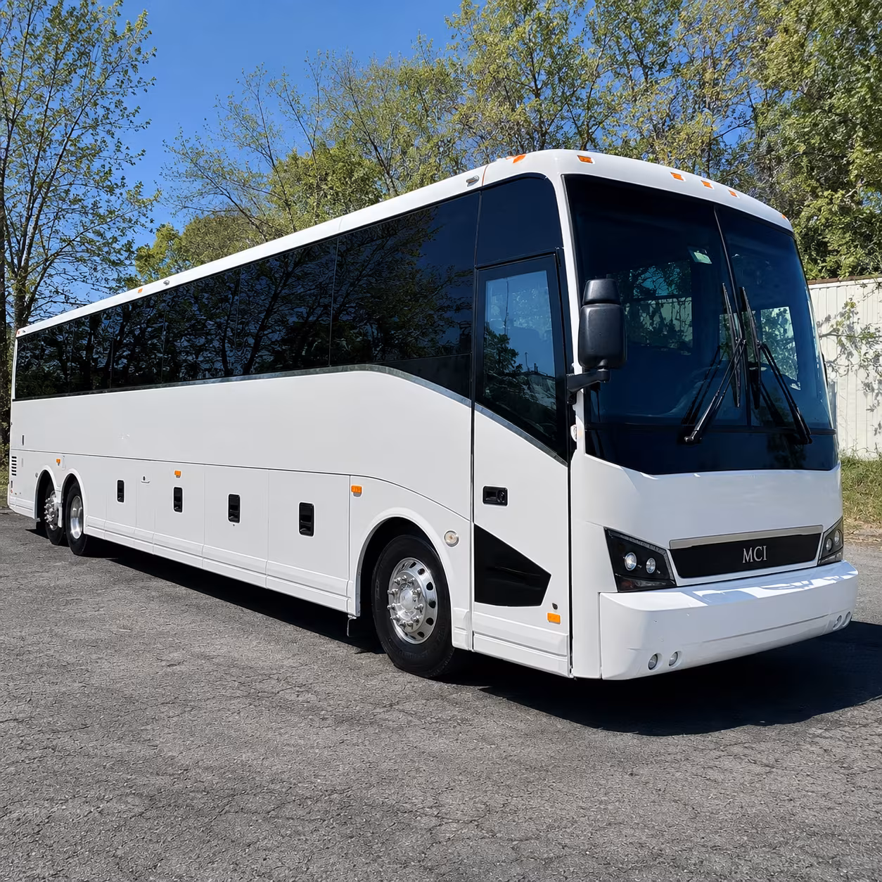 cal state fullerton commencement and campus event buses