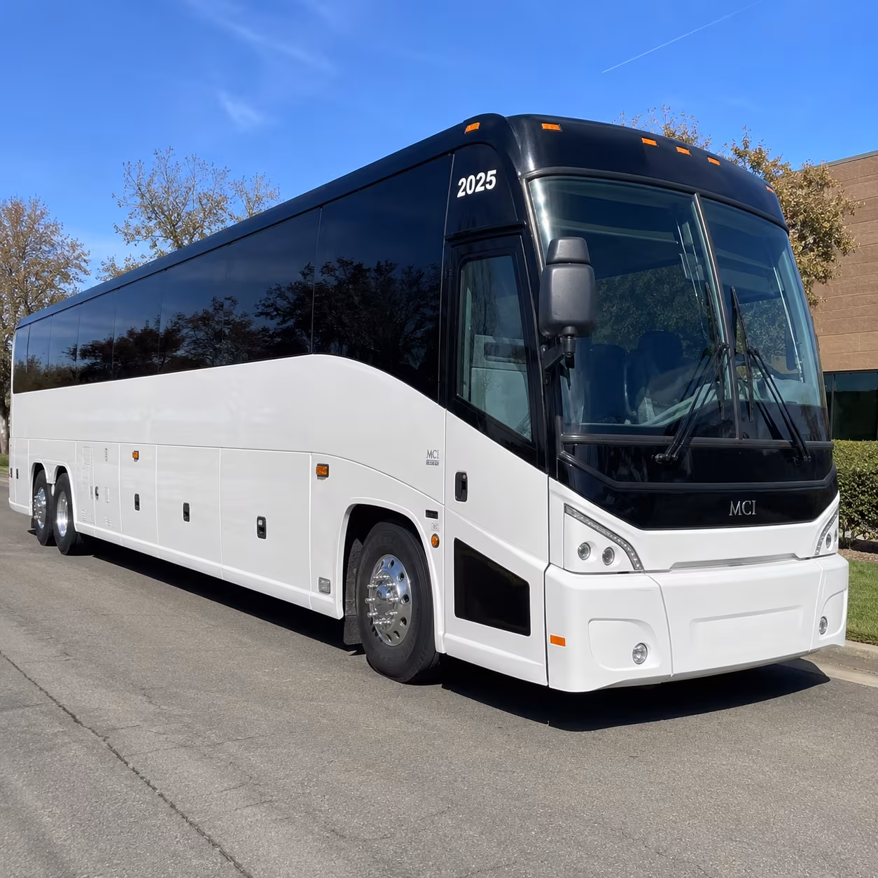 corporate and private event buses across orange county