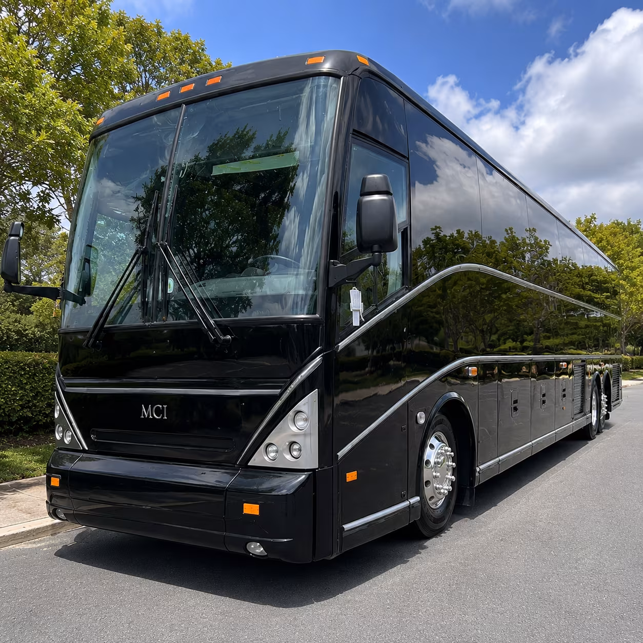long distance buses to rose bowl and san diego venues